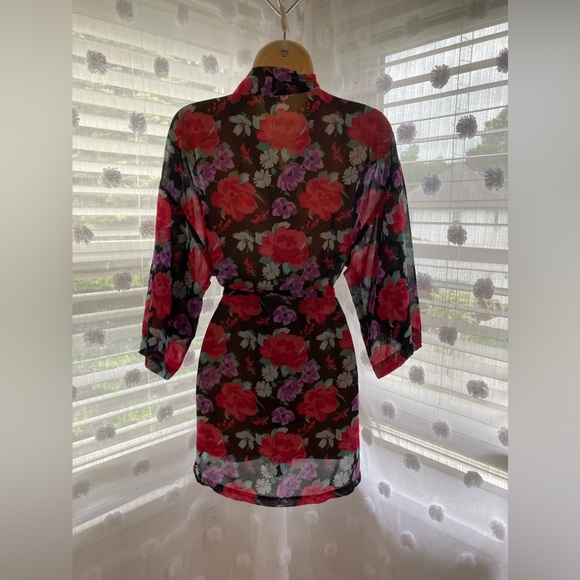 Flora size s/m floral robe - Picture 3 of 4